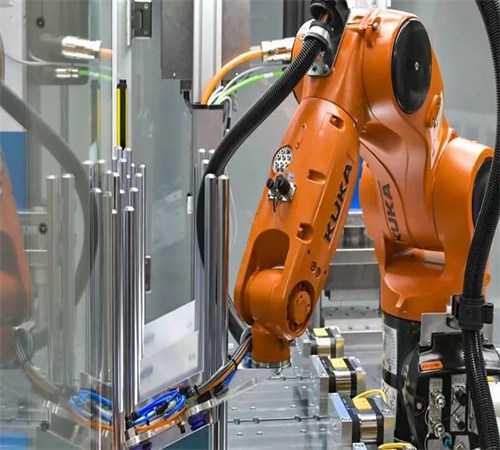 机器人产业链高景气延续 零部件龙头有望受关注
