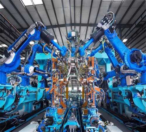 台媒：机器弥补人力 服务产业迎来变革